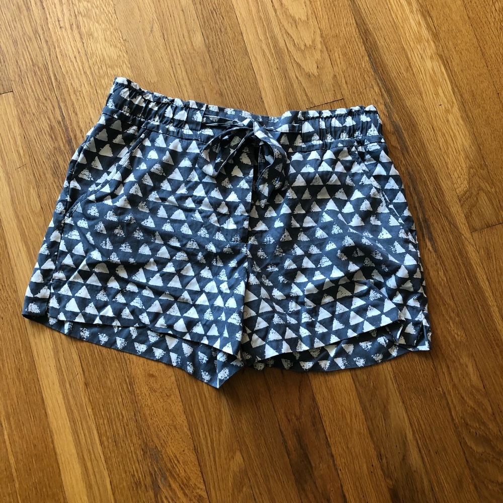 LOFT Bow Tie High Waist Patterned Shorts